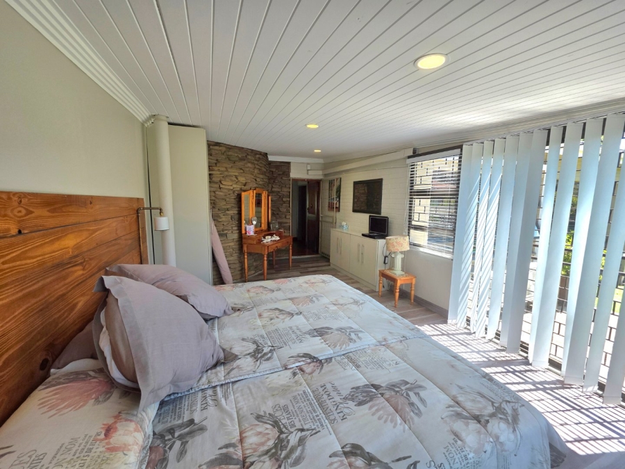 5 Bedroom Property for Sale in Morelig Free State